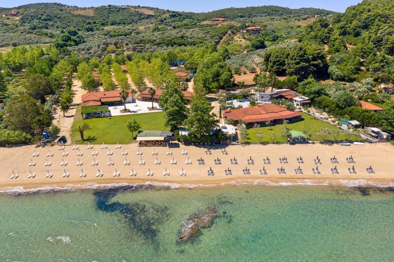 Komitsa Luxury Apartments Nea Roda Exteriér fotografie